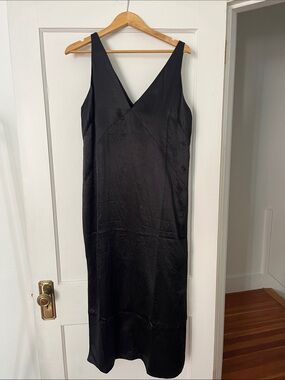 everlane luxe cotton side slit tee dress Everlane + The Luxe Cotton Side-Slit Tee Dress